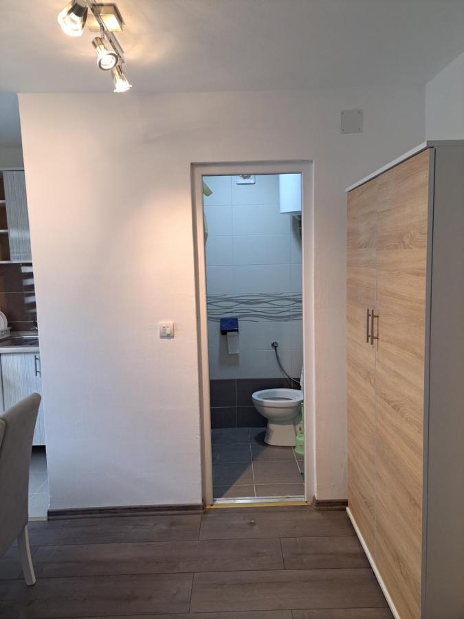 Apartments Neyla ซาราเยโว ภายนอก รูปภาพ